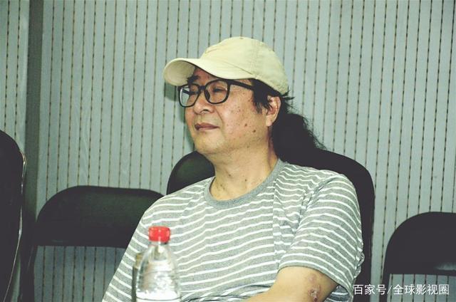 演员刘业，舞台到荧屏的自信成就之路