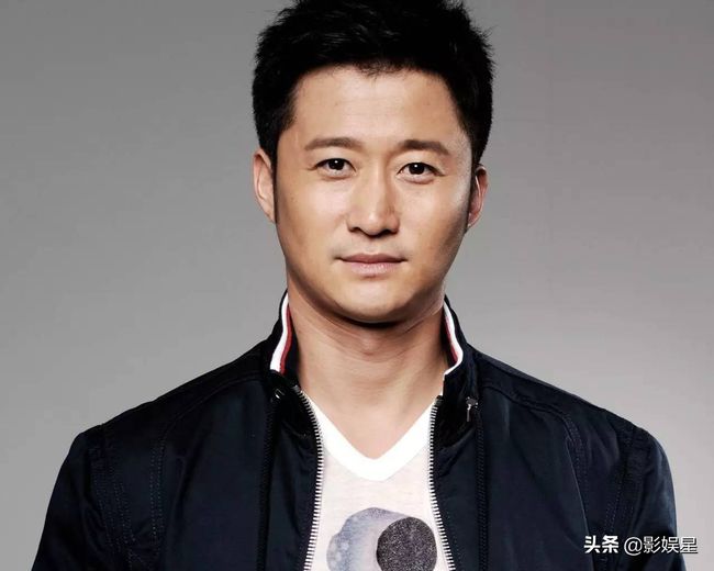 吴京最新身价揭秘，电影传奇与独特小店探秘之旅