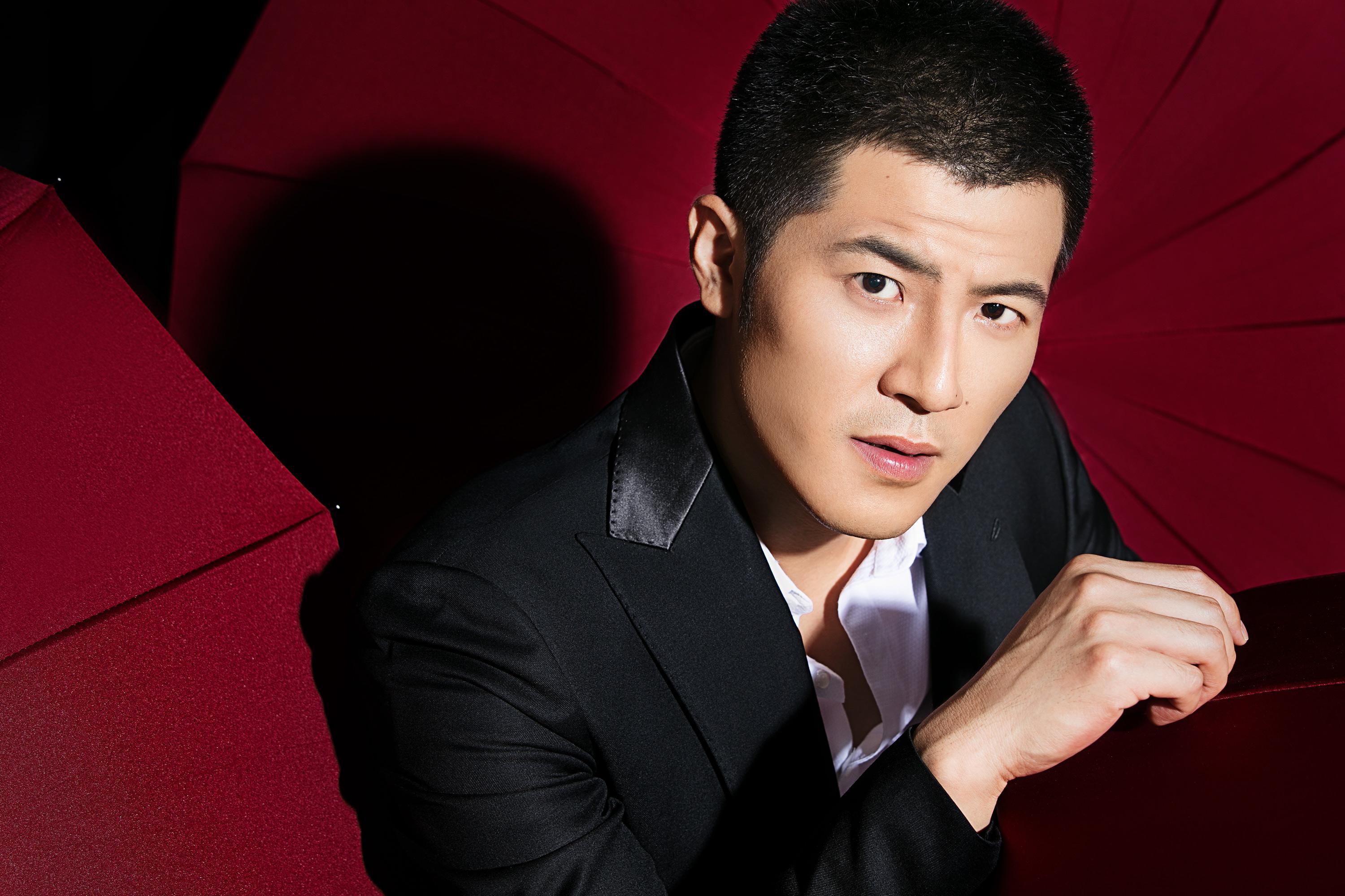 科技新星演员王铮，个人资料与高科技生活揭秘