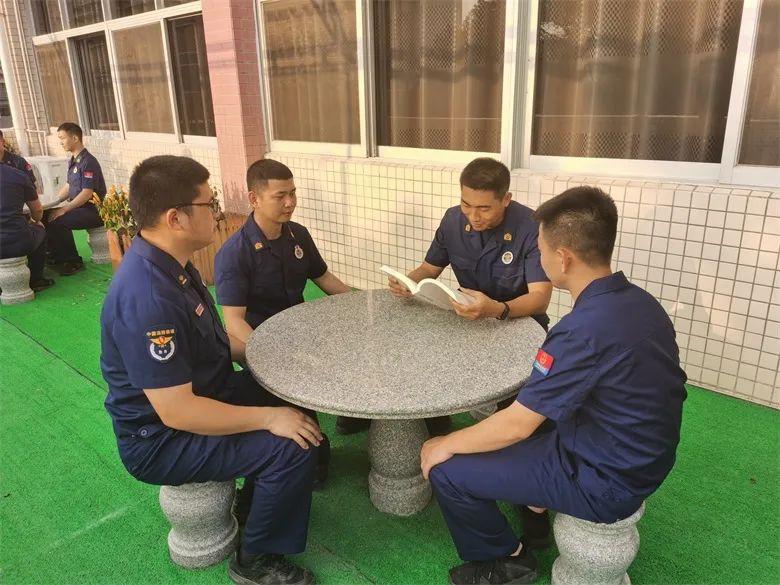 领导力前沿趋势探索，最新章节揭示领导力的最新发展