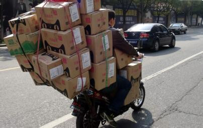 哪些快递公司上市了,哪些快递公司上市了？你准备好迎接这个时代的变革了吗？今天，让我们一起探讨那些已经崭露头角，成功上市的快递公司背后的故事，同时，也借此机会鼓舞大家，在变化的时代里，如何把握机遇，通过学习和努力，实现自己的成就与价值。