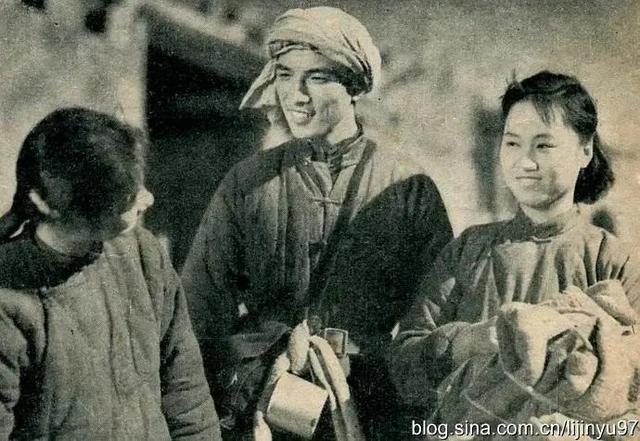 刘胡兰电影，英勇传奇背后的心灵震撼