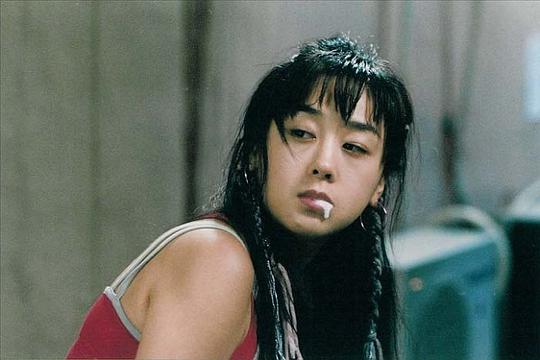 色即是空1电影，日常色彩交织的友情温暖