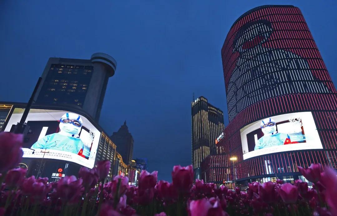 钱江新城灯光秀时间更新指南，最新灯光秀时间表揭秘