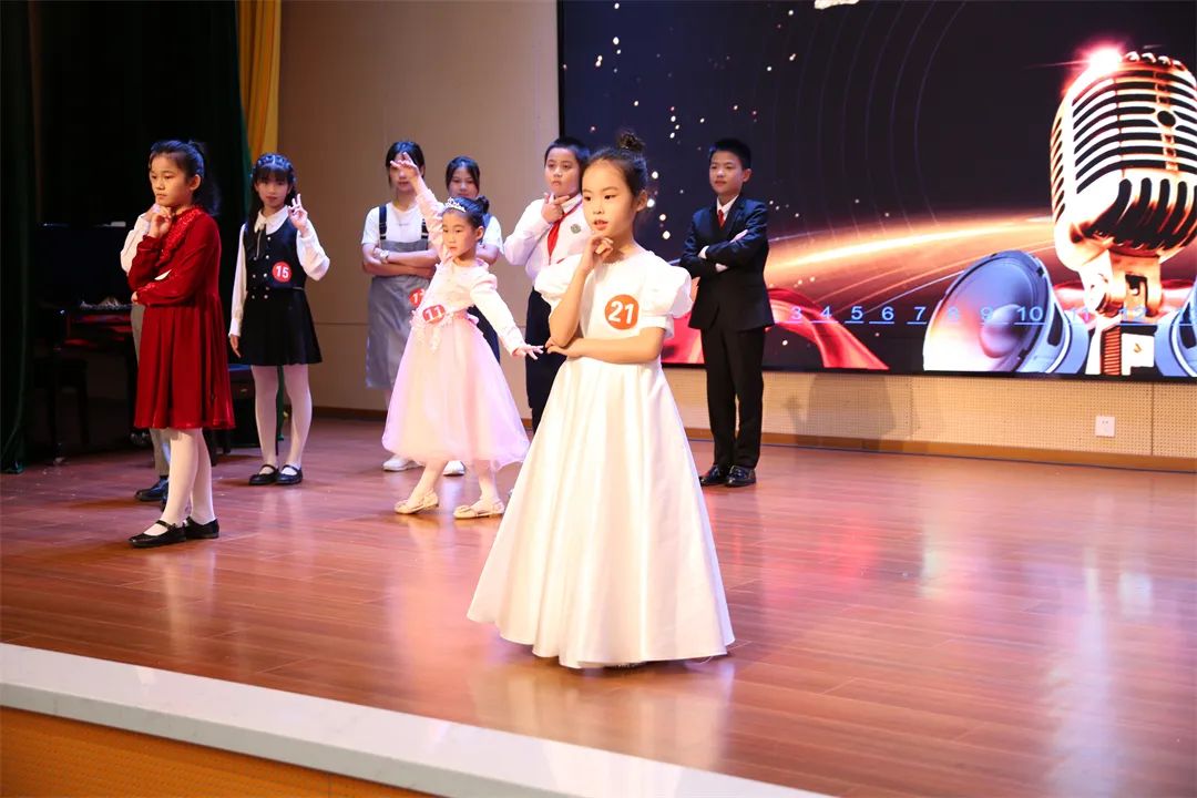 小主持人比赛,小主持人比赛，探寻自然美景的旅程，内心的宁静呼唤