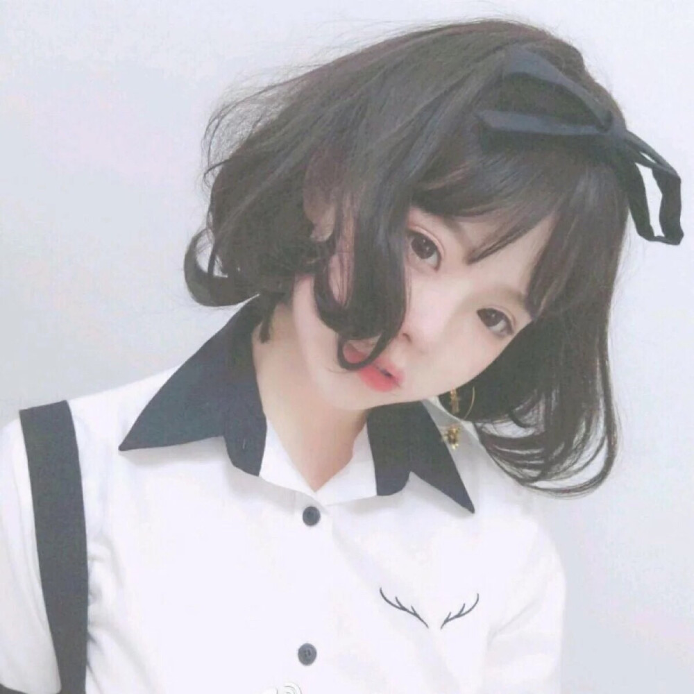 “2017年最新闺蜜头像女生款”