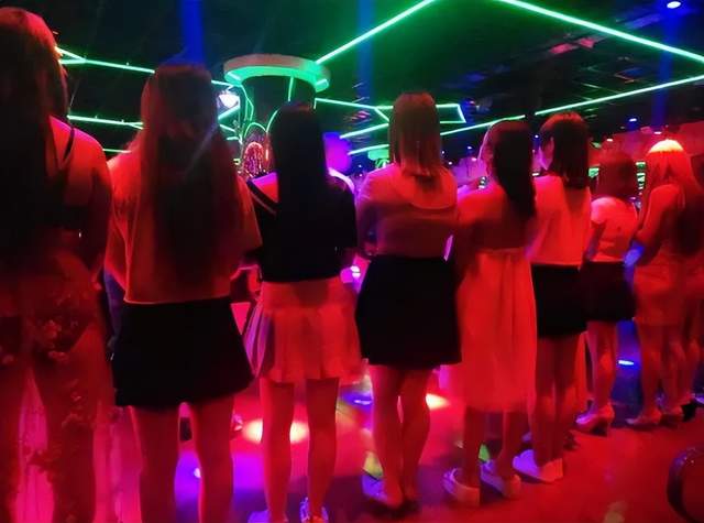 成都砂舞最新动态，跃动城市，舞蹈之旅展现自信与成就感