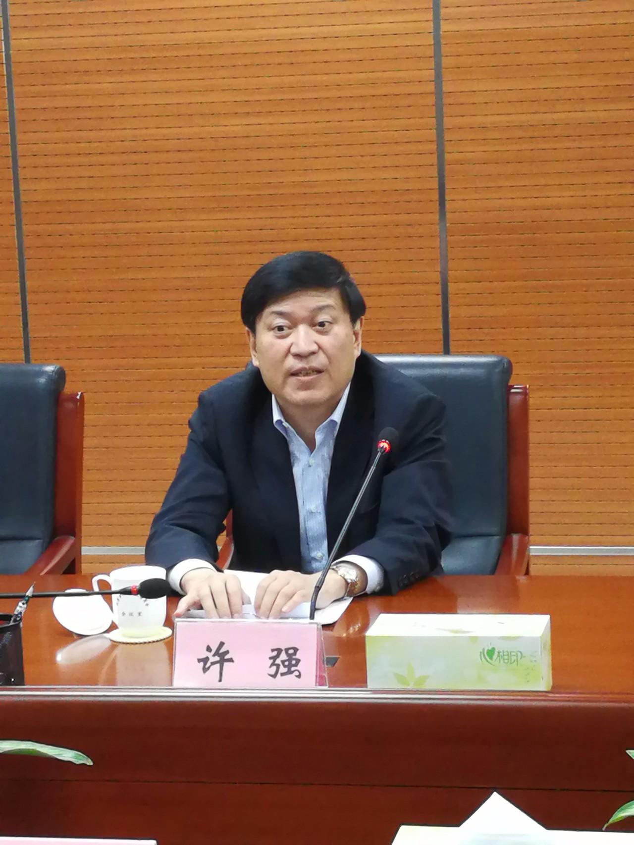 领导动态章节,领导动态章节,变化中的力量与自信成就之歌