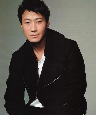 黎明之光，明星足迹见证变化的力量与自信成就的诞生