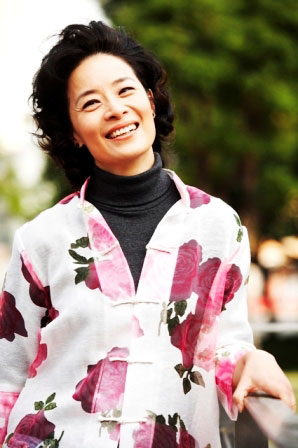 上海扮演母亲角色的女演员简介