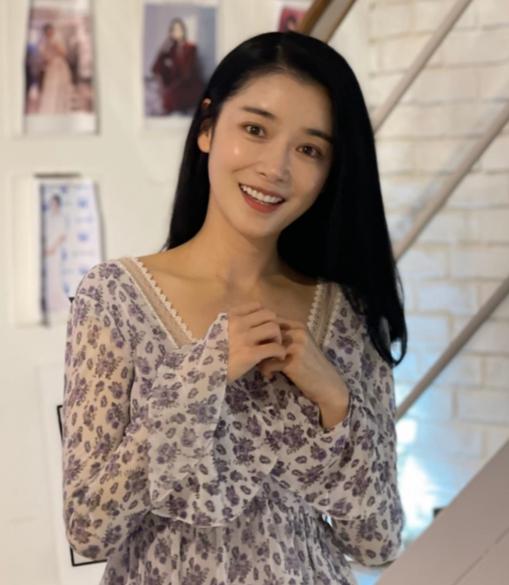 韩国与女演员同居的生活体验