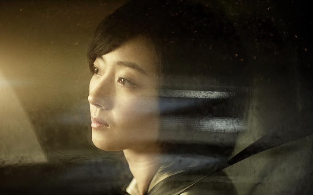 桂纶镁电影科技巨献，重塑视界体验之旅